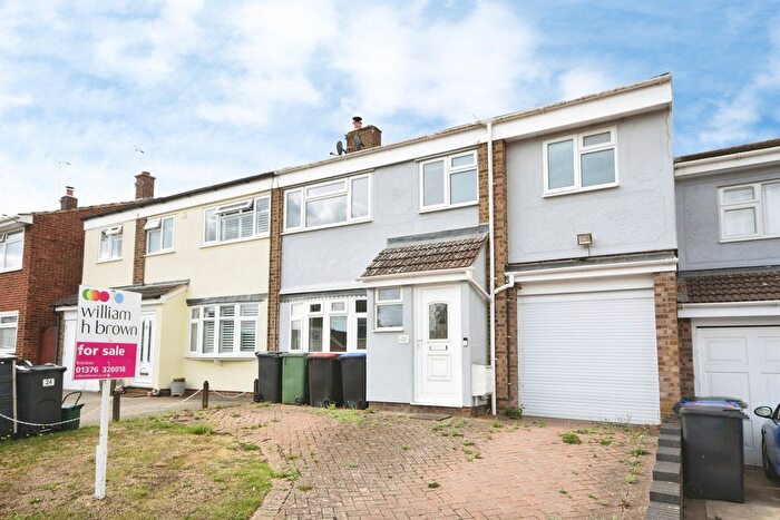 4 Bedroom Terraced House For Sale In Elm Walk, Rayne, Braintree, CM77