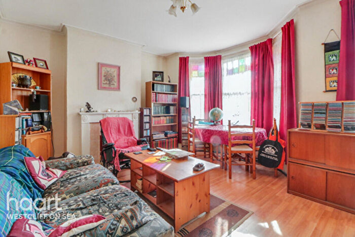 1 Bedroom Flat For Sale In Hamlet Road, Southend-On-Sea, SS1