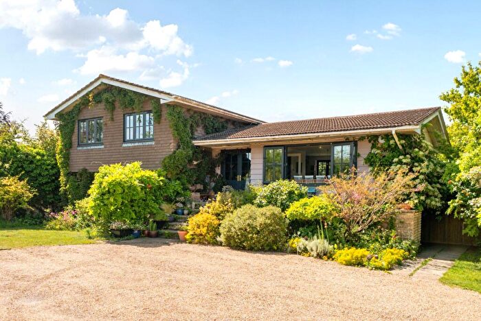 4 Bedroom Detached House For Sale In Shere Road, West Horsley, KT24