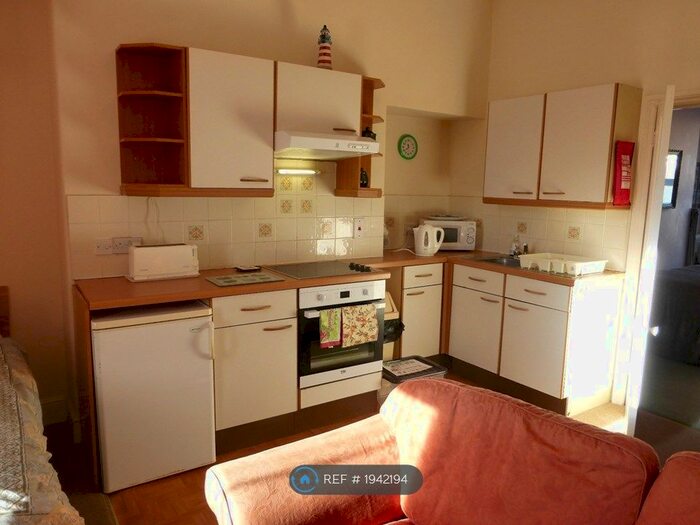 1 Bedroom Flat To Rent In Haddington Road, Plymouth, PL2