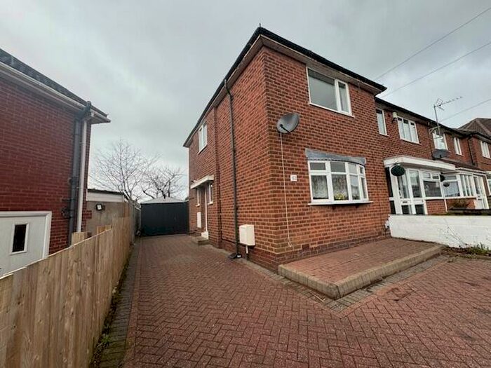3 Bedroom End Of Terrace House To Rent In Romney Way, Birmingham, B43