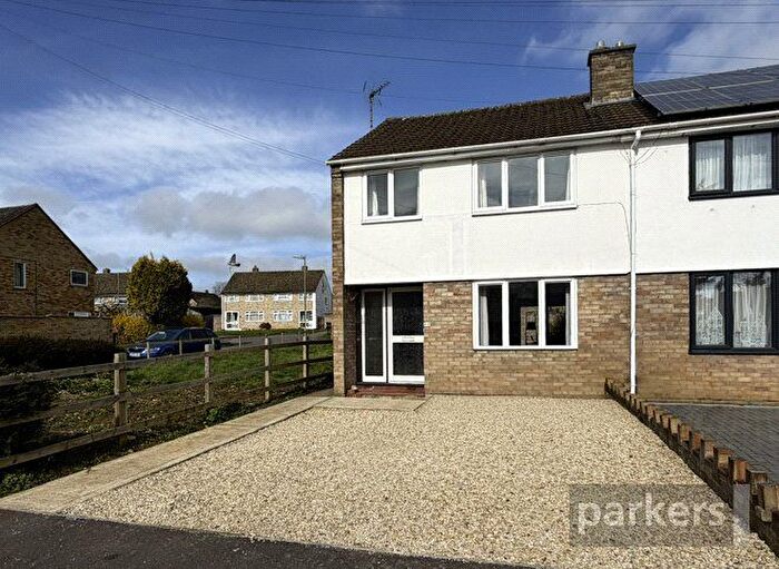 3 Bedroom End Terrace House To Rent In Mirfield Road, Witney, Oxfordshire, OX28