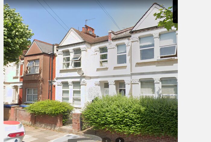 3 Bedroom Maisonette To Rent In Larch Road, London, NW2