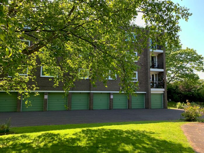 3 Bedroom Flat To Rent In Francis Road, Villiers House Francis Road, CT10