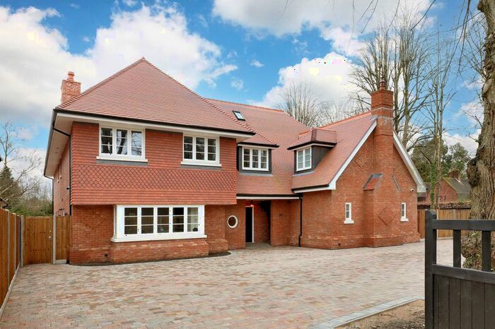 7 Bedroom Detached House For Sale In Gregories Road, Beaconsfield, HP9