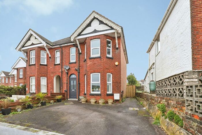 3 Bedroom Semi Detached House For Sale In Lacey Crescent, Poole, Dorset, BH15