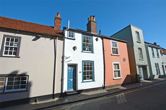 1 Bedroom Terraced House For Sale In Captains Row, Lymington, Hampshire, SO41