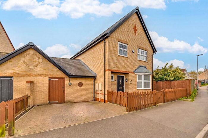 4 Bedroom Detached House For Sale In Abbey Lane, Ampthill, MK45
