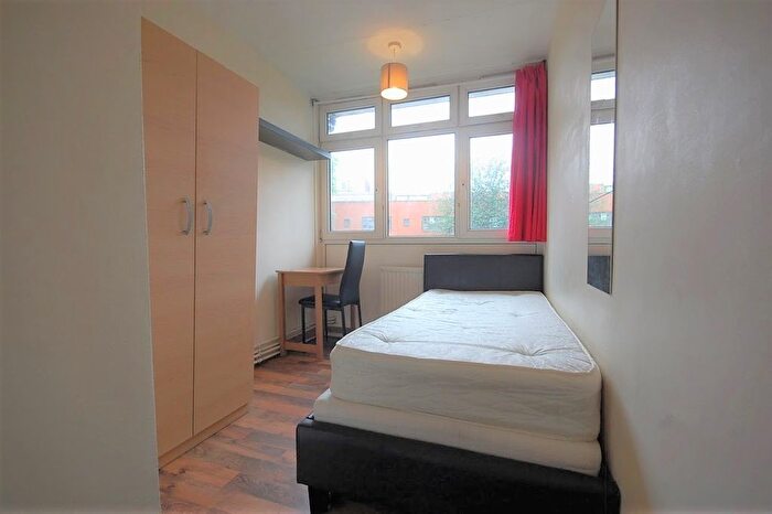 4 Bedroom Flat To Rent In Wellington Row, Bethnal Green/Shoreditch, E2
