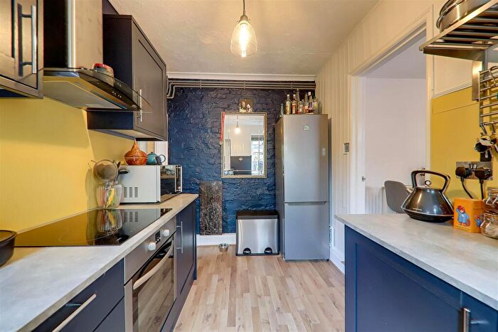 2 Bedroom Flat To Rent In Eton Road, Worthing, BN11