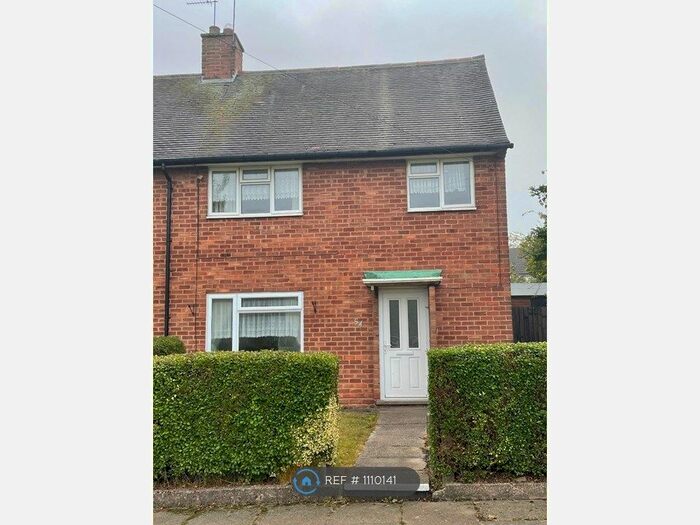 3 Bedroom Semi-Detached House To Rent In Kitwell Lane, Birmingham, B32