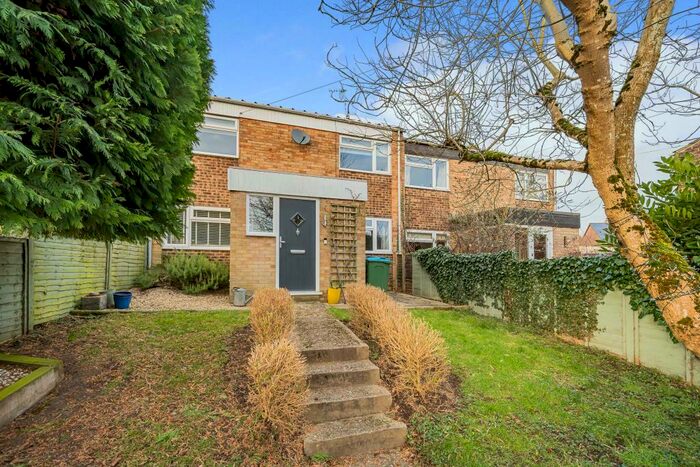 3 Bedroom Terraced House For Sale In Long Crendon, Buckinghamshire, HP18