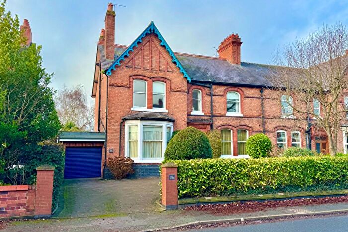 6 Bedroom Semi-Detached House For Sale In Wellington Road, Nantwich, Cheshire, CW5