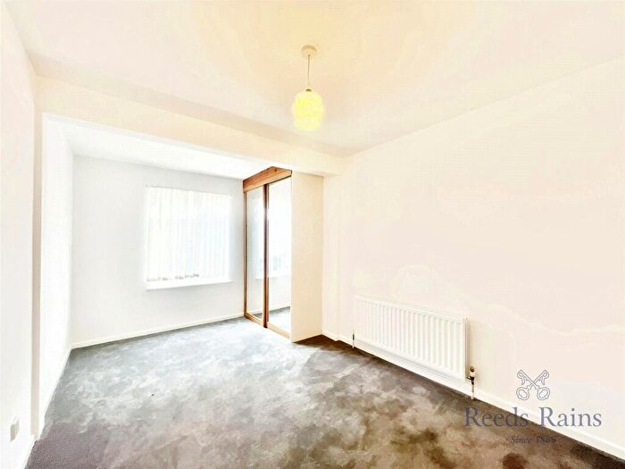 2 Bedroom Bungalow For Sale In Kidderminster Drive, Newcastle Upon Tyne, Tyne And Wear, NE5