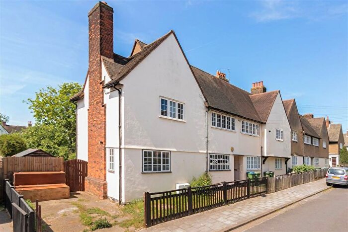 2 Bedroom Flat To Rent In Granby Road, Eltham, SE9