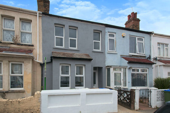 3 Bedroom Terraced House To Rent In Overton Road, London, SE2