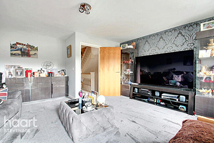 4 Bedroom Semi-Detached House For Sale In Glanville Crescent, Stevenage, SG1