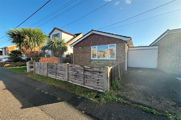 1 Bedroom Bungalow To Rent In Marine Avenue, Canvey Island, SS8