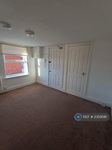 2 Bedroom Flat To Rent In Southview Road, Weymouth, DT4
