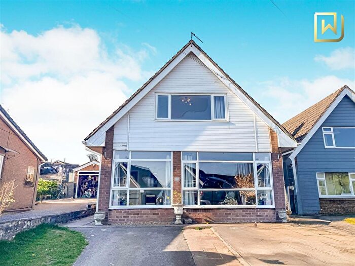 3 Bedroom Detached House For Sale In Churchill Avenue, Cheddleton, Leek, Staffordshire, ST13