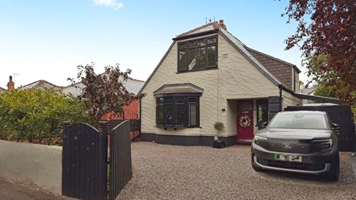 2 Bedroom Detached House For Sale In Station Road, Rawcliffe, East Riding Of Yorkshire, DN14