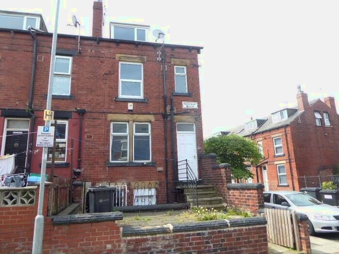 2 Bedroom Property To Rent In Anderson Mount, Harehills, LS8