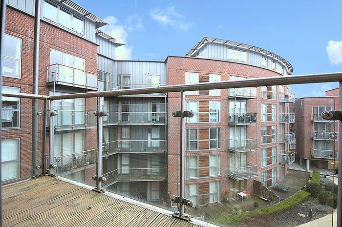 2 Bedroom Flat To Rent In The Heart, Walton-on-Thames, KT12