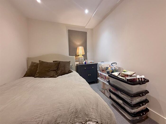 1 Bedroom Maisonette To Rent In Landor Road, London, SW9