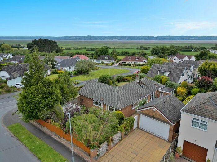 3 Bedroom Detached Bungalow For Sale In Delavor Road, Lower Heswall