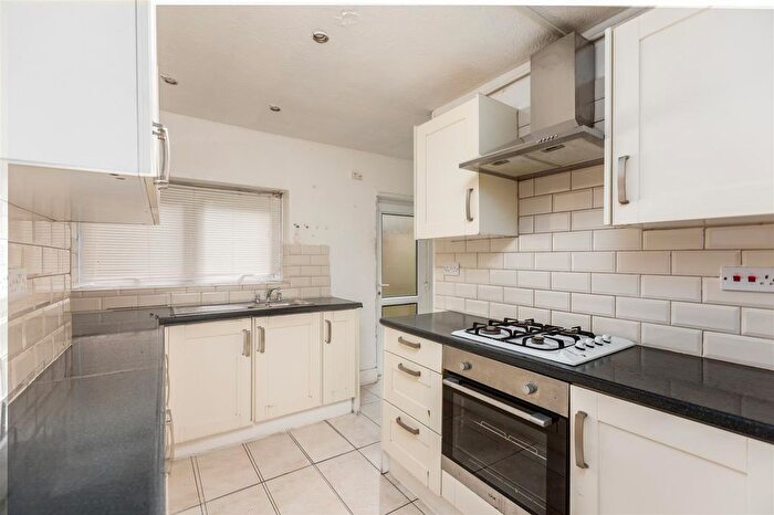 2 Bedroom Semi Detached House For Sale In Gwynedd Avenue, Townhill, Swansea, SA1