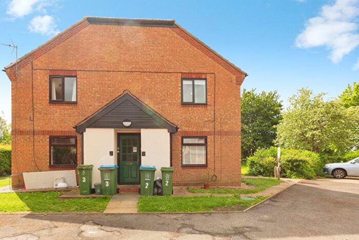 1 Bedroom Maisonette For Sale In Parslow Court, Aylesbury, HP21