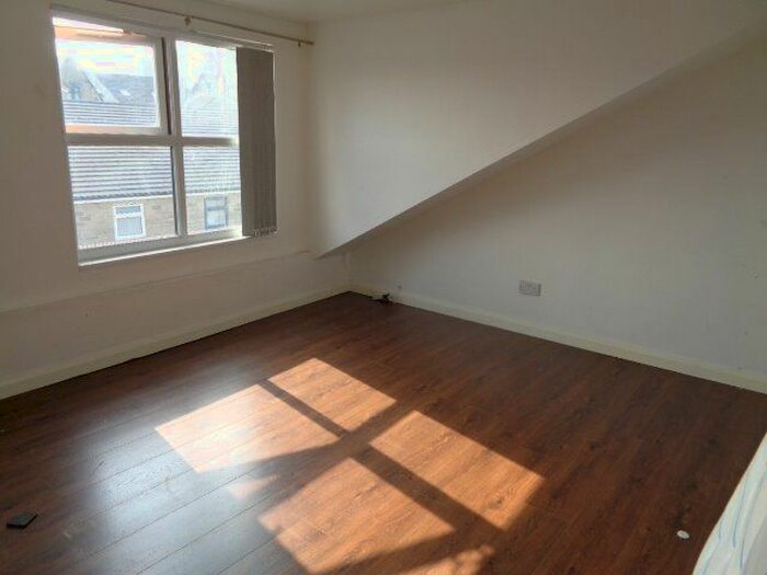 Studio To Rent In Nesfield Street, Bradford, BD1