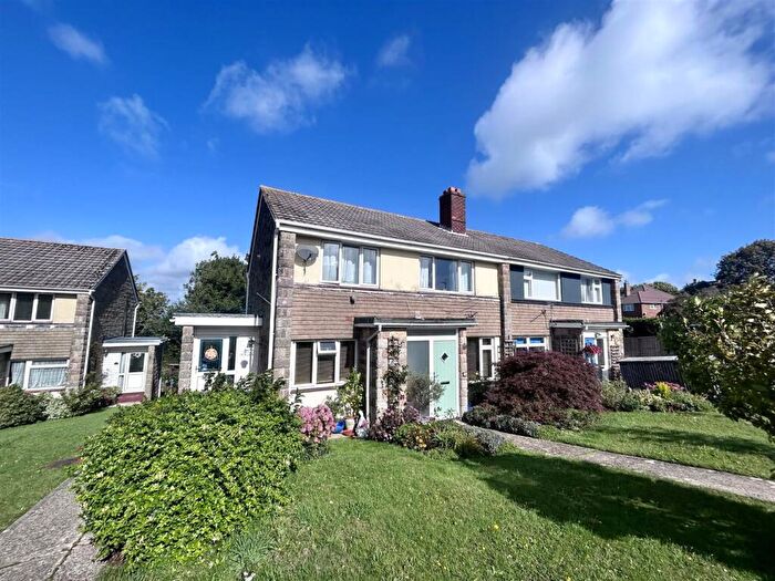 2 Bedroom Maisonette For Sale In Greenlands Road, East Cowes, PO32