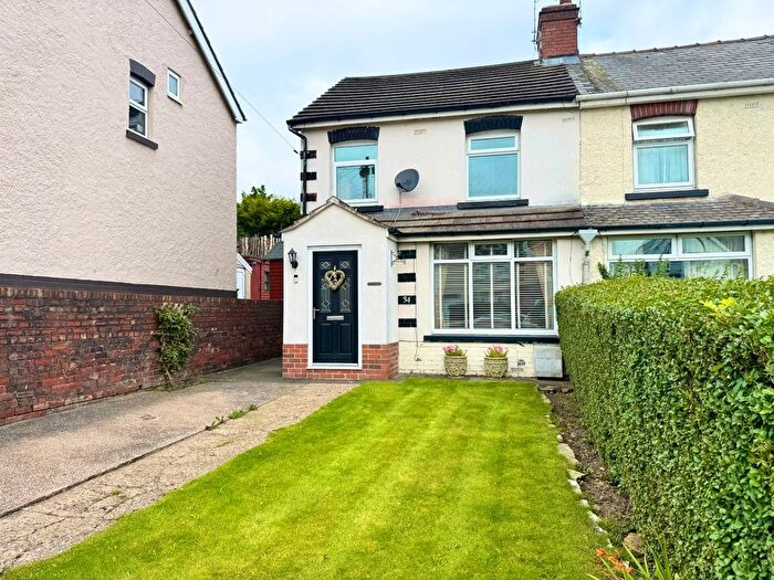 3 Bedroom Semi Detached House To Rent In Sitwell Avenue, Stocksbridge, Sheffield, South Yorkshire, S36