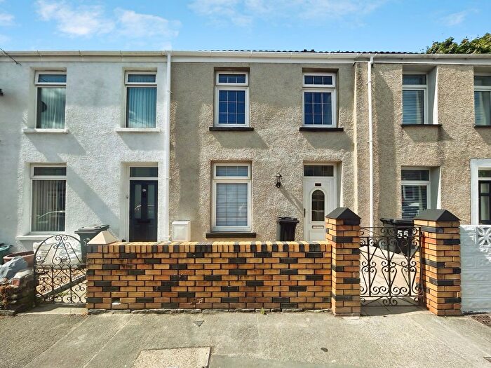 2 Bedroom Property To Rent In London Road, Neath, SA11