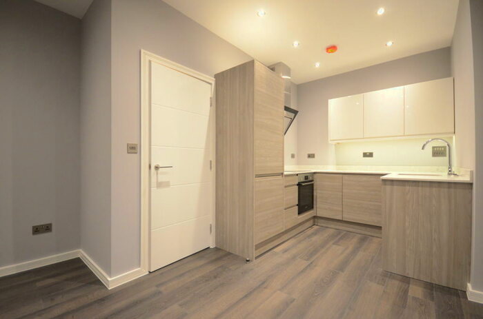 2 Bedroom Apartment To Rent In Brants Bridge, Bracknell, RG12