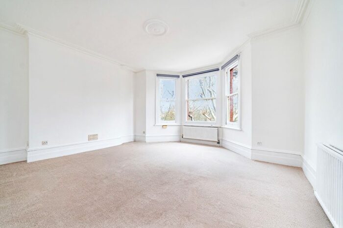 3 Bedroom Flat To Rent In Moshead Road, Maida Vale, W9