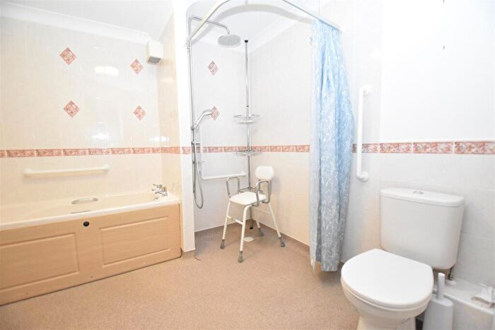 1 Bedroom Retirement Property To Rent In Ashingdon Road, Rochford, SS4