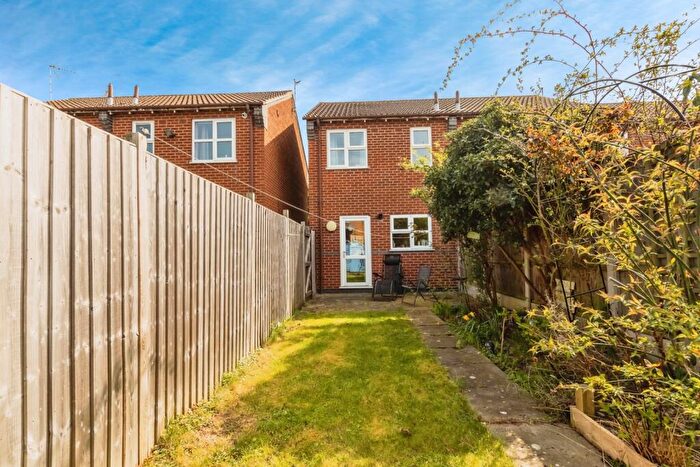 2 Bedroom End Of Terrace House For Sale In Brendon Grove, Bingham, Nottingham, Nottinghamshire, NG13