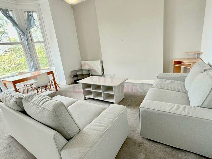 2 Bedroom Flat To Rent In Mapperley Park, NG5