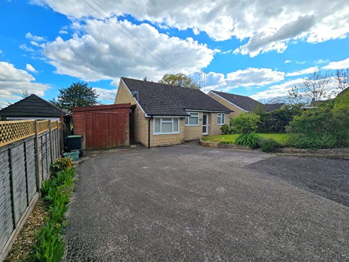 3 Bedroom Detached Bungalow For Sale In Common Mead Avenue, Gillingham, SP8