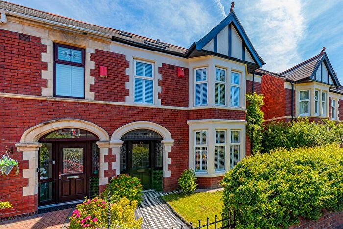 4 Bedroom End Of Terrace House For Sale In Axminster Road, Penylan, Cardiff, CF23