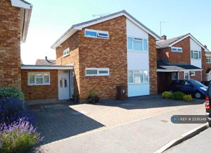 3 Bedroom Semi-Detached House To Rent In Burford Way, Hitchin, SG5