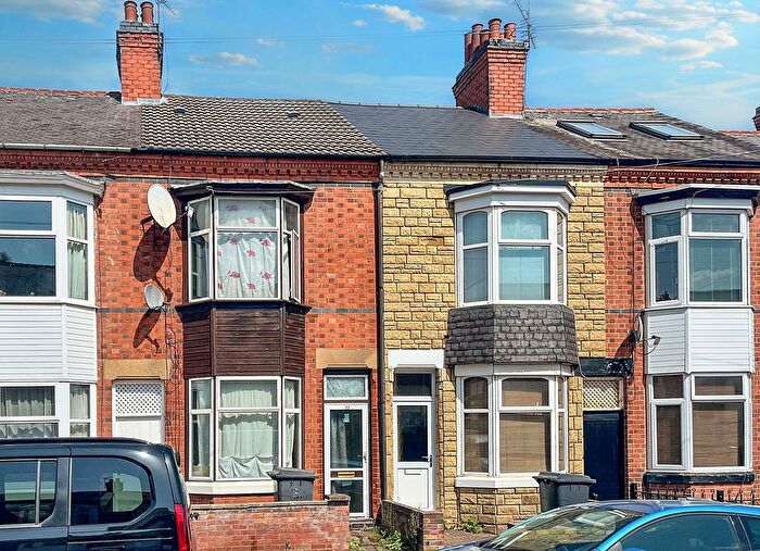 3 Bedroom Terraced House For Sale In Marlow Road, Leicester, LE3