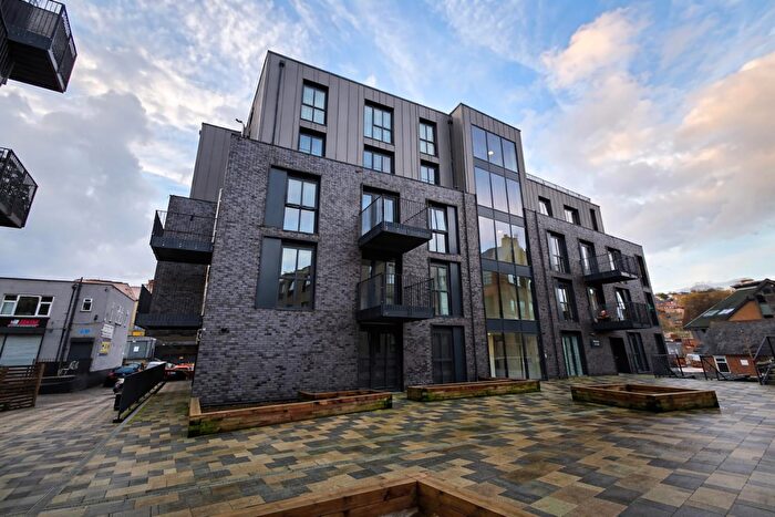 1 Bedroom Apartment To Rent In Leigh Street, High Wycombe, HP11