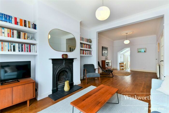 3 Bedroom Terraced House To Rent In Grosvenor Road, Brentford, TW8