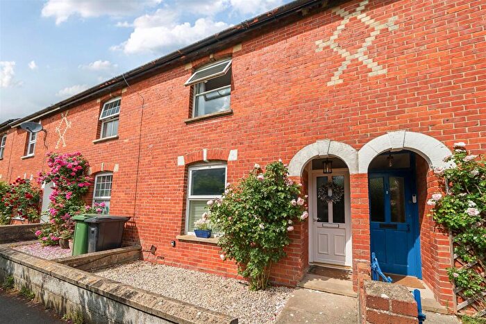 2 Bedroom Terraced House For Sale In Challow Road, Wantage, Oxfordshire, OX12