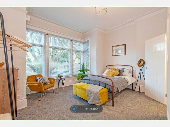 Studio To Rent In Agden Road, Sheffield, S7