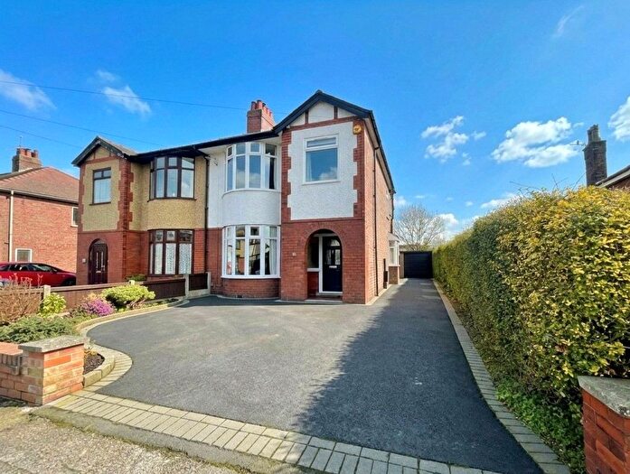 3 Bedroom Semi Detached House For Sale In Hillcrest Avenue, Ingol, Preston, Lancashire, PR2
