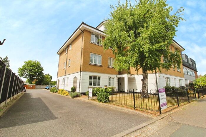 2 Bedroom Flat To Rent In Buckingham Court, Carlisle Road, Romford, RM1